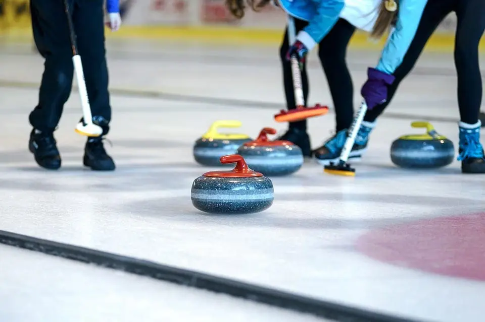 Featured image for “Curling”