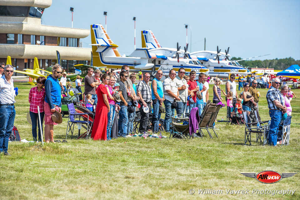 Peace Regional Airshow spectators