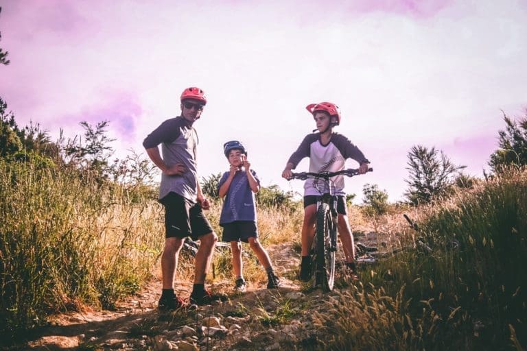 adventure bikers biking 1010546 768x512