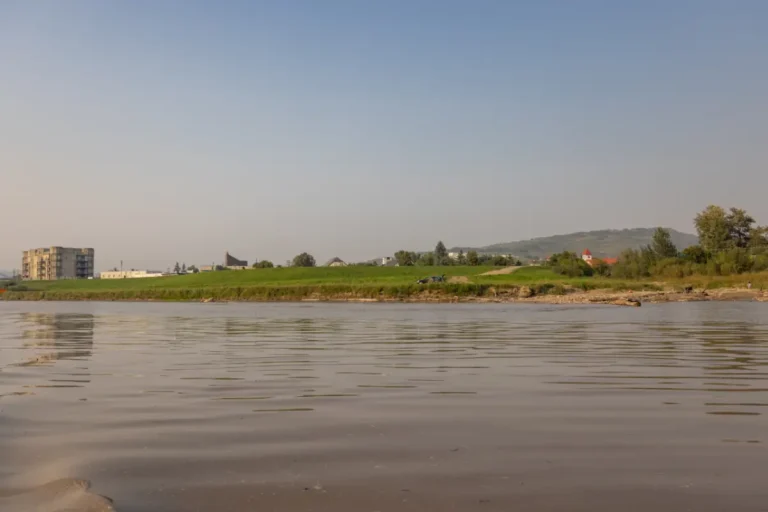 River Front Park Town of Peace River 768x512