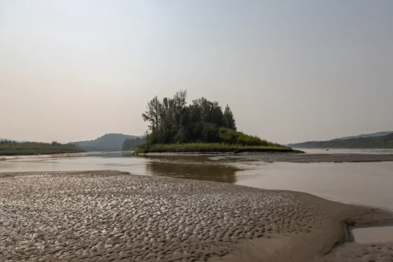 Smoky River Town of Peace River 768x512