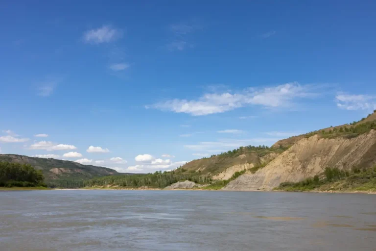 KM26.3 Big Rock Smoky River Guide 2 768x512