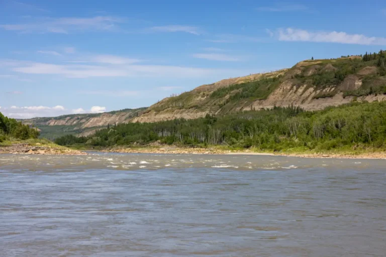 KM43 5th Rapids Smoky River Guide 768x512