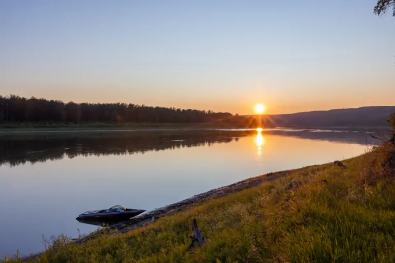 KM468GlenBelroseCampRiverGuidePeacePaulLavoieImages 9 768x512