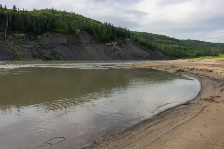 KM5.KM7 .2 Smoky River Guide 5 768x512