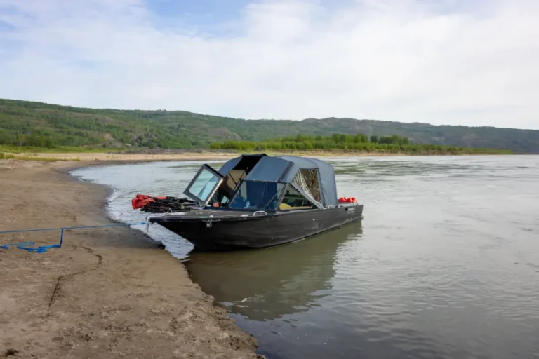 KM5.KM7 .2 Smoky River Guide 6 768x512