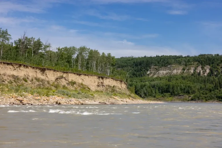 KM55 Whitewater Smoky River Guide 2 768x512