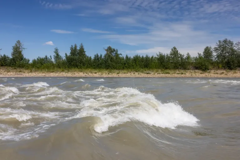 KM64.5 Watino Rollers Smoky River Guide 2 1 768x512