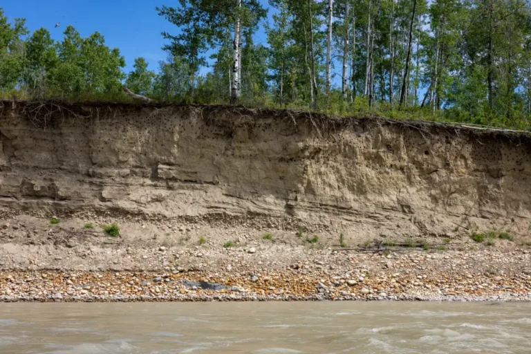 KM94.5 Swallow Nest Smoky River Guide 768x512